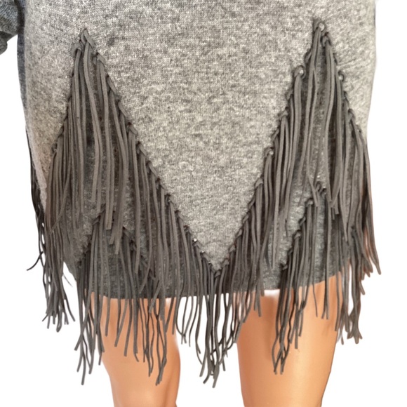 EUC 02 Leather Fringe Trim Angora Blend Gray Sweater Xs - Picture 2 of 9